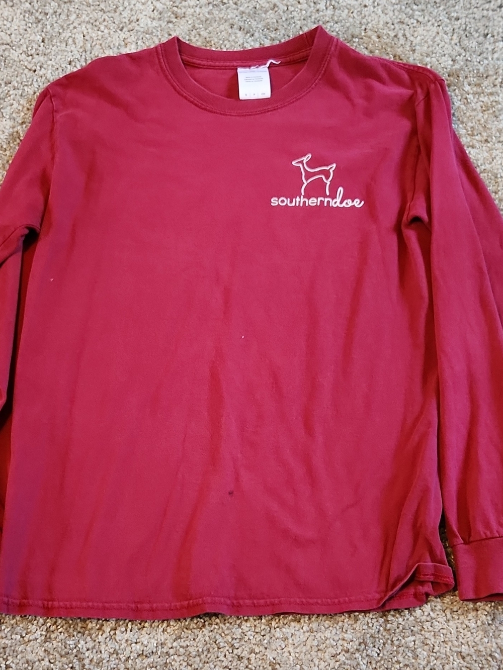 Southern Doe Women's Long-Sleeve Tee - Red
